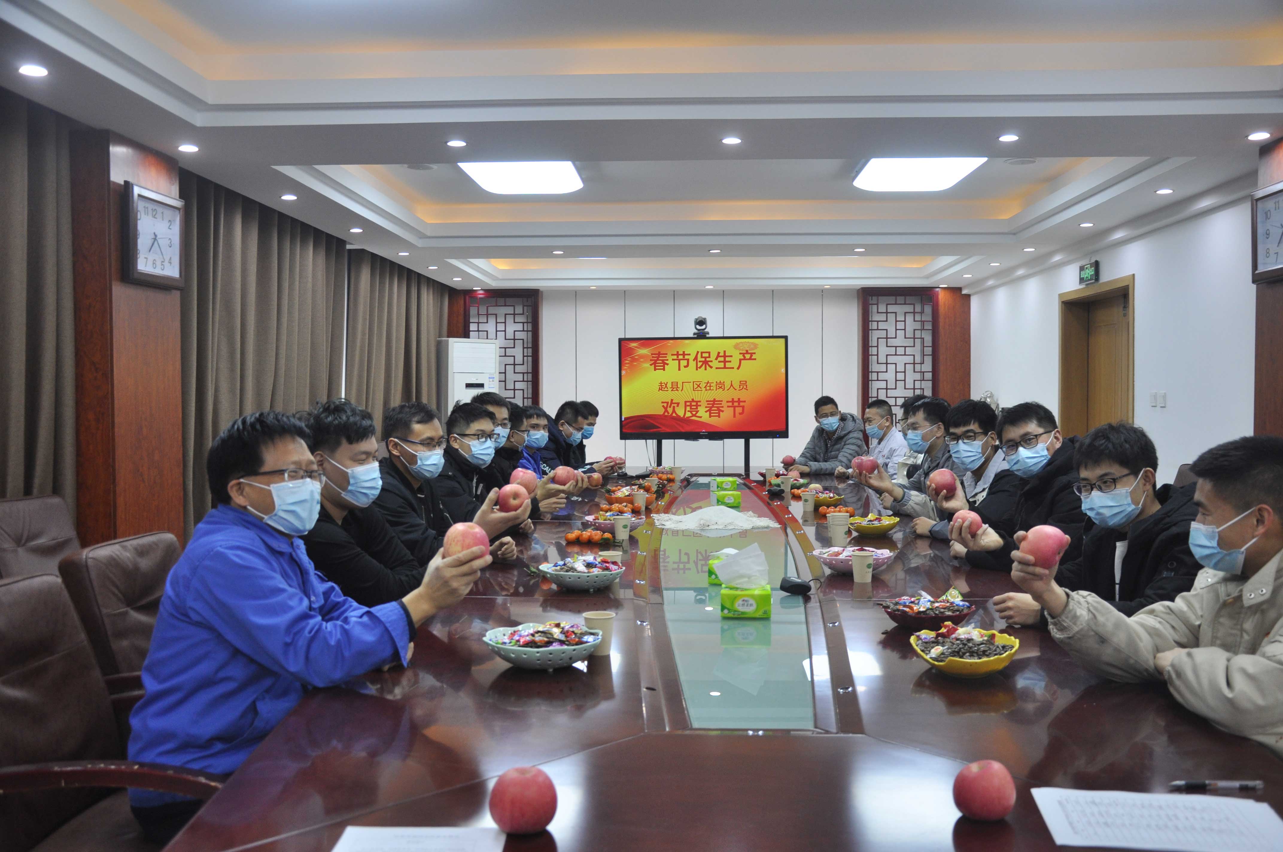 迎春節,送祝福,暖人心,廠工會發放春節慰問品(圖5) 迎春節,送祝福,暖人心,廠工會發放春節慰問品(圖5)